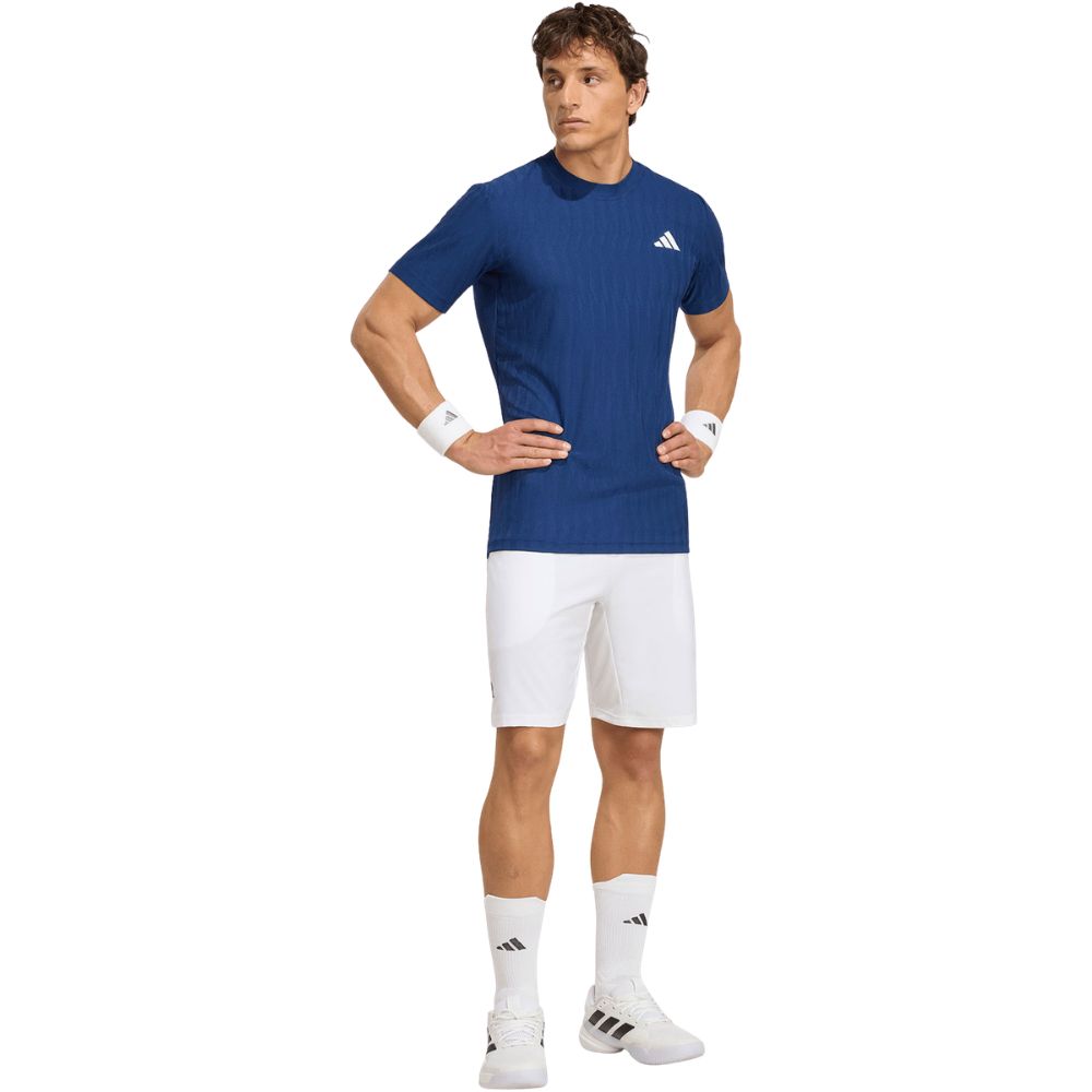 Adidas T-Shirt Freelift Tee Donkerblauw Model