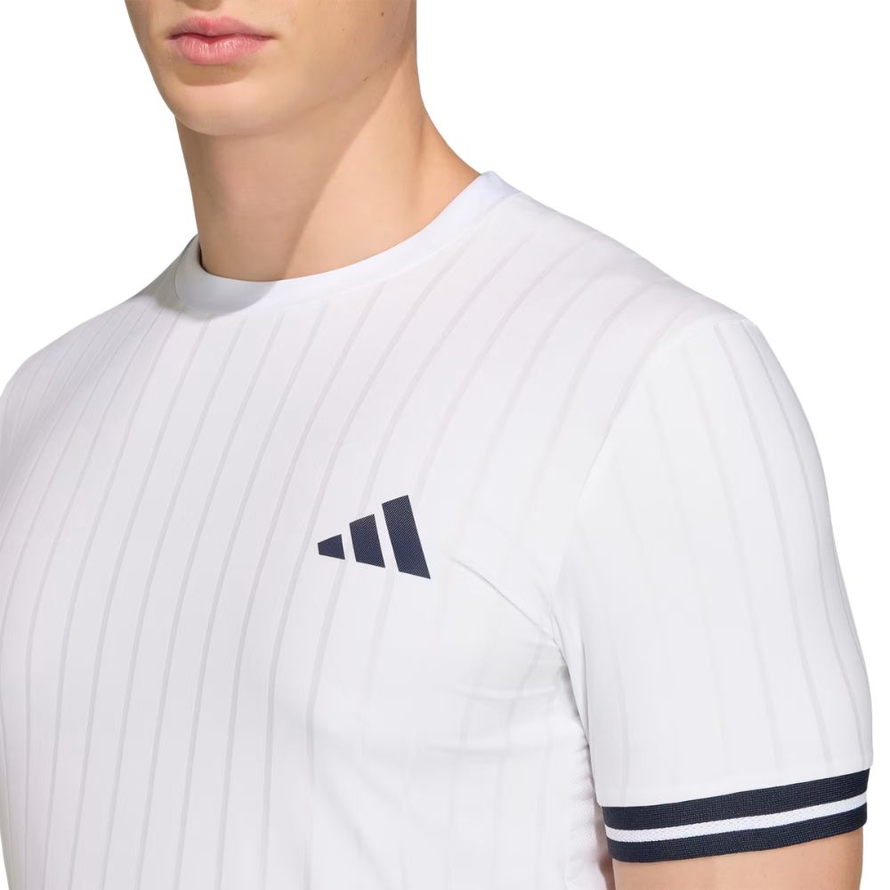 Adidas T-Shirt Freelift Tee Pro Wit Dichtbij