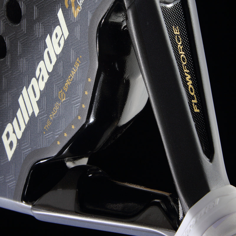 Bullpadel Padelracket Flow Legend 26